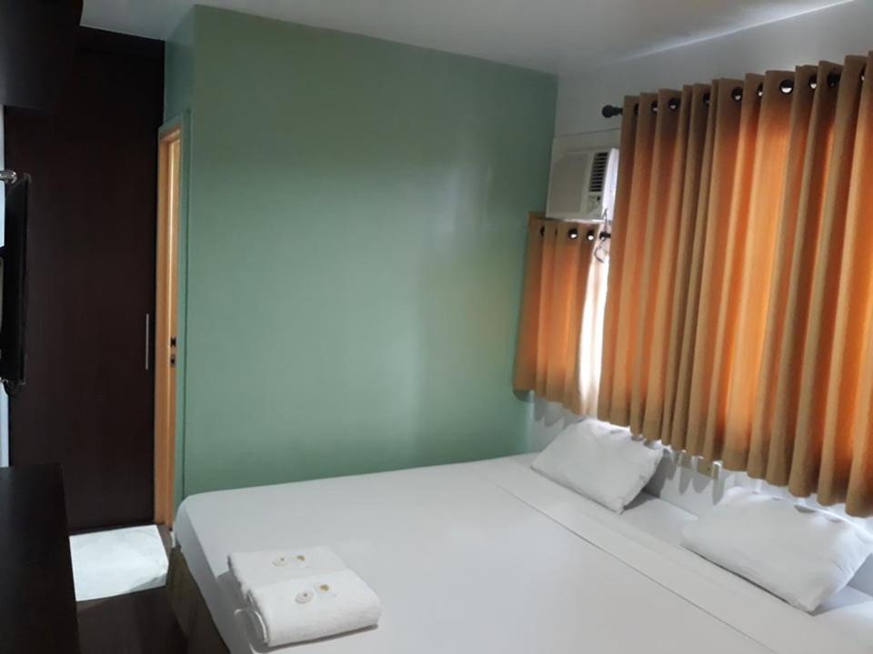 Hotel Kichi Legazpi Luaran gambar