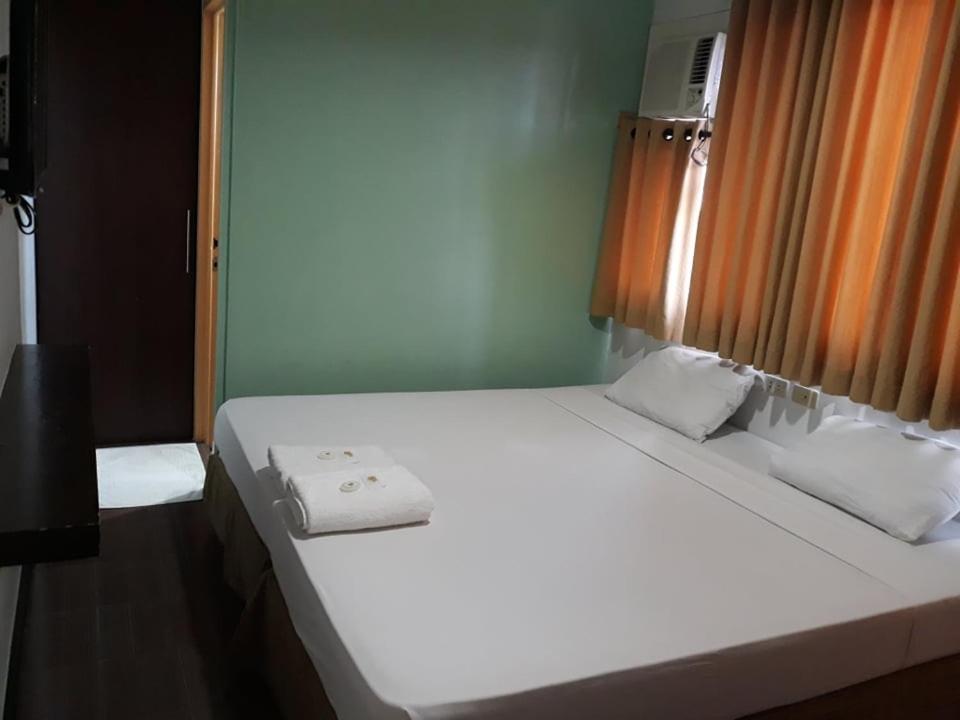 Hotel Kichi Legazpi Luaran gambar