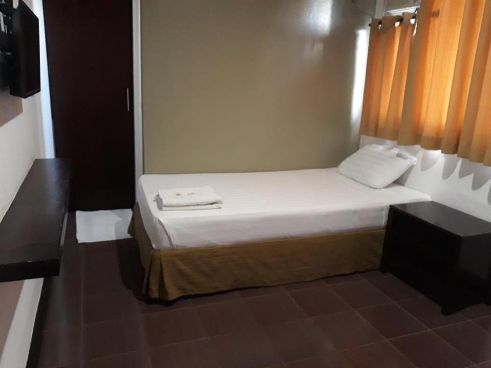 Hotel Kichi Legazpi Luaran gambar